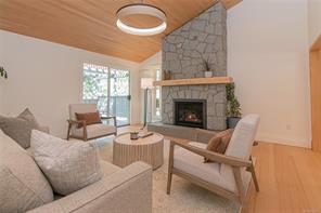 4906 Cordova Bay Rd — listing photo 27 of 63
