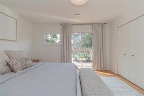 4906 Cordova Bay Rd — listing photo 31 of 63