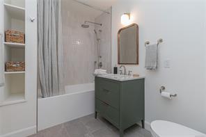 4906 Cordova Bay Rd — listing photo 35 of 63