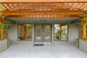 4906 Cordova Bay Rd — listing photo 47 of 63