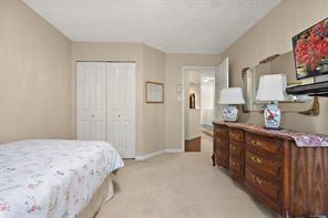 106-1110 Willow St — listing photo 26 of 39