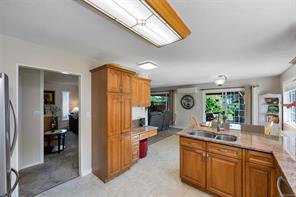 170 Wavell Rd — listing photo 20 of 74