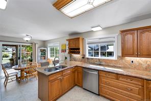 170 Wavell Rd — listing photo 21 of 74