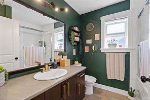 1221 Freshwater Cres — listing photo 26 of 38