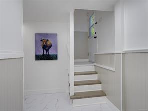 530 Dumeresq St — listing photo 17 of 46