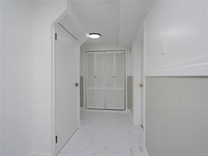 530 Dumeresq St — listing photo 21 of 46