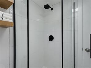 530 Dumeresq St — listing photo 25 of 46