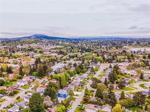 530 Dumeresq St — listing photo 38 of 46