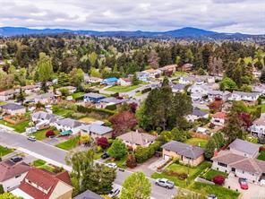 530 Dumeresq St — listing photo 39 of 46