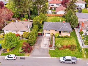 530 Dumeresq St — listing photo 40 of 46