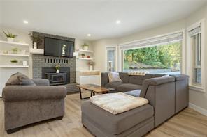 2302 Towerview Cres — listing photo 18 of 96