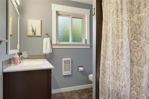 2302 Towerview Cres — listing photo 44 of 96
