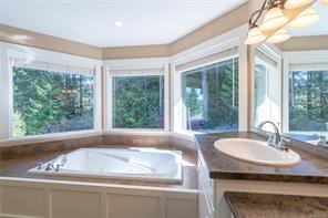 3079 Jameson Rd — listing photo 41 of 96