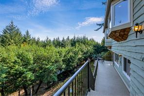 6693 Genoa Bay Rd — listing photo 18 of 99