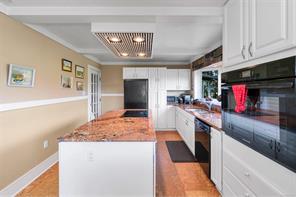 6693 Genoa Bay Rd — listing photo 21 of 99