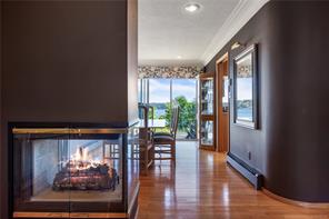 725 Thulin St — listing photo 19 of 73
