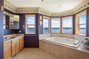 725 Thulin St — listing photo 42 of 73