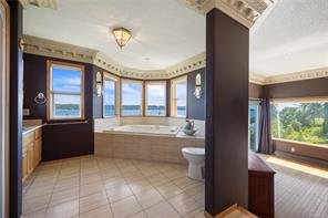 725 Thulin St — listing photo 44 of 73