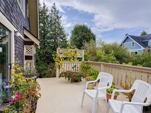 1956 Ashgrove St — listing photo 20 of 25