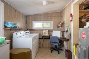 2357 Barclay St — listing photo 20 of 32