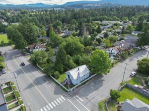307, 311,315 Holly Ave, Nanaimo