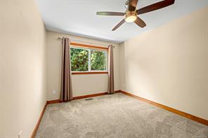 3742 James Cres — listing photo 36 of 56
