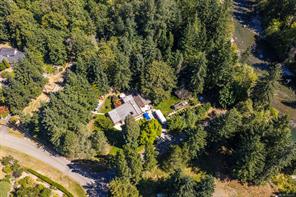 3742 James Cres — listing photo 56 of 56