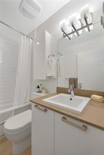 516-517 Fisgard St — listing photo 24 of 50