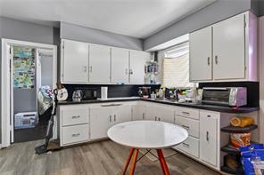 2646 12th Ave — listing photo 19 of 54