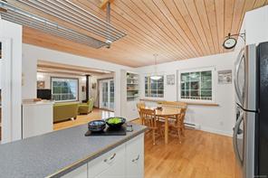 1973 Harlequin Cres — listing photo 17 of 36