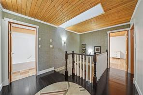 1973 Harlequin Cres — listing photo 25 of 36