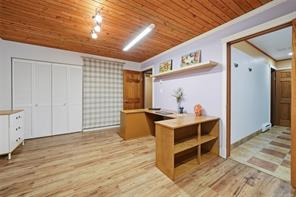 1973 Harlequin Cres — listing photo 32 of 36