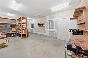 1973 Harlequin Cres — listing photo 34 of 36