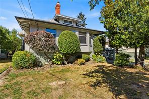 1360 Lang St, Victoria