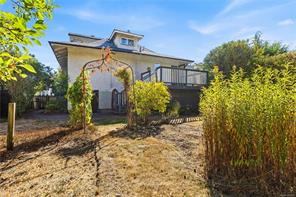 1360 Lang St — listing photo 36 of 38