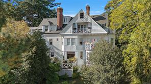 5 1715 Rockland Ave, Victoria