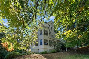 5-1715 Rockland Ave — listing photo 30 of 35