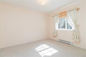 6033 Chippewa Rd — listing photo 19 of 50