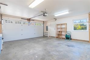 6033 Chippewa Rd — listing photo 24 of 50