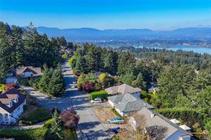 6033 Chippewa Rd — listing photo 48 of 50
