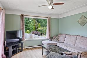 2209 Ayum Rd — listing photo 14 of 36