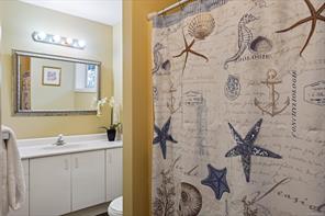 2209 Ayum Rd — listing photo 15 of 36