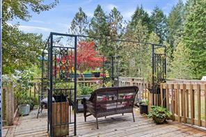 2209 Ayum Rd — listing photo 23 of 36