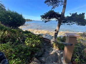 532 Berry Point Rd — listing photo 31 of 36