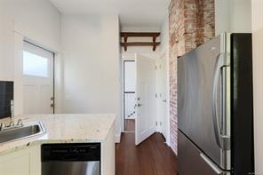 737 Vancouver St — listing photo 40 of 81