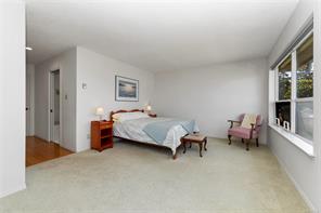 3673 Arbutus Dr — listing photo 28 of 85