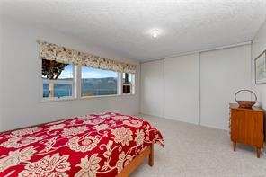 3673 Arbutus Dr — listing photo 47 of 85