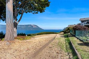3673 Arbutus Dr — listing photo 63 of 85