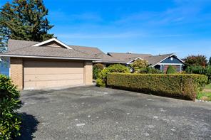 3673 Arbutus Dr — listing photo 71 of 85