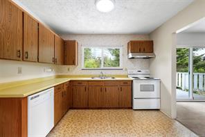1456 Dogwood Ave — listing photo 17 of 30